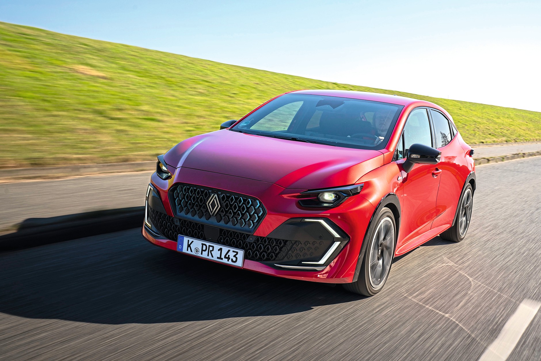 Renault Clio z hybrydą pod maską