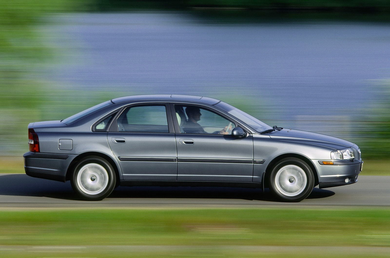 Volvo S80 2.4 – od 14 500 zł