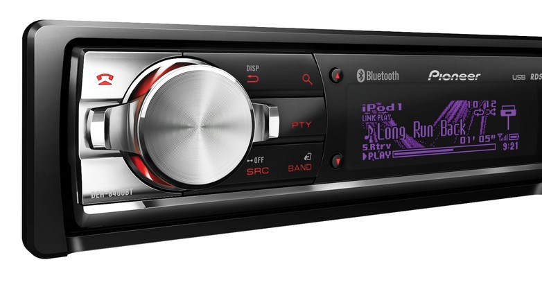 Pioneer: dwa nowe radia na sezon 2012