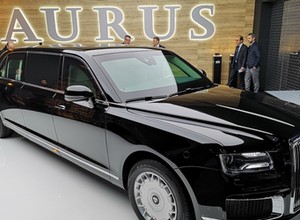 Aleksander Łukaszenka zamienia Maybacha na Aurusa?