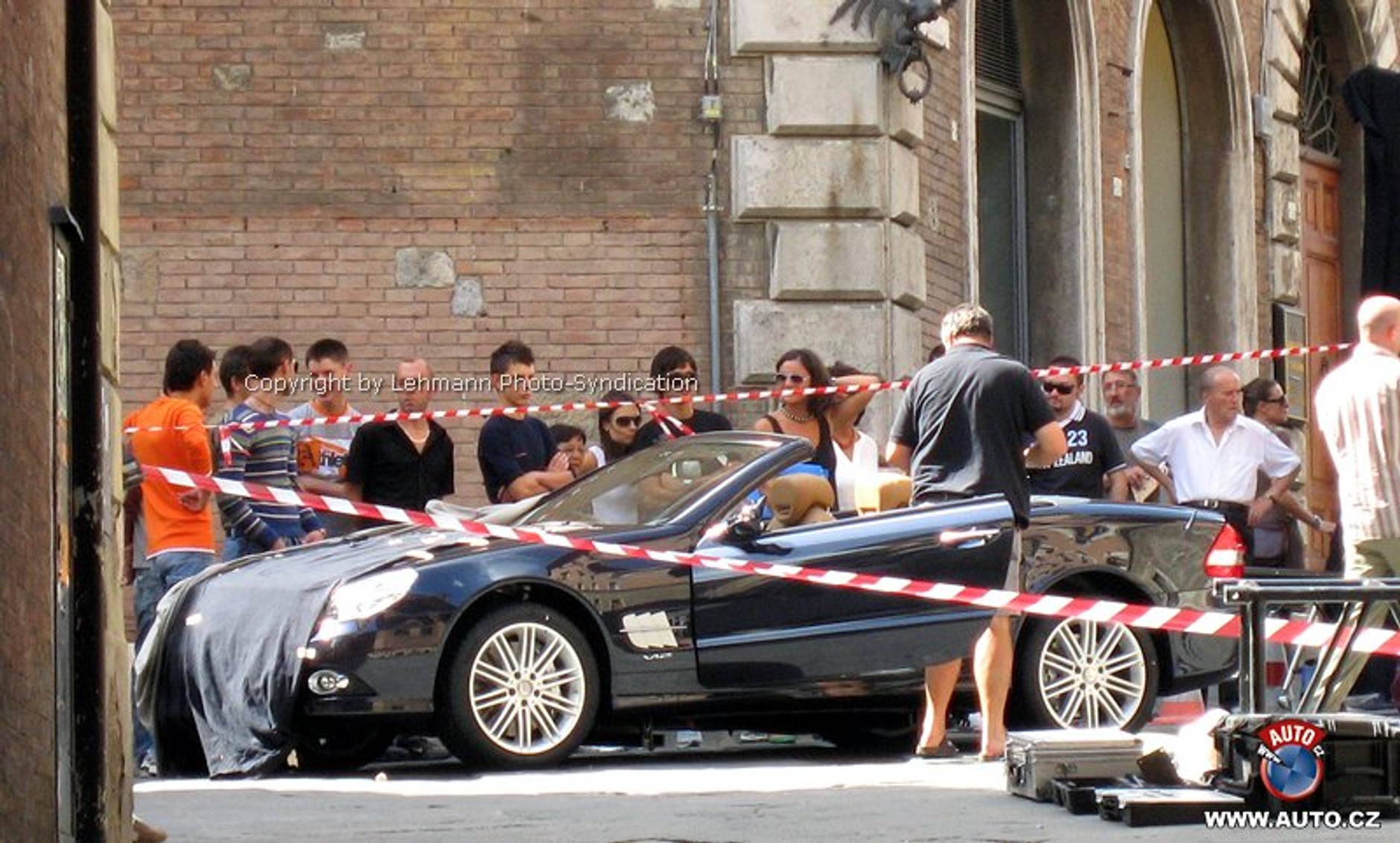 Zdjęcia szpiegowskie: odmłodzone Mercedesy SL i SLK we Włoszech