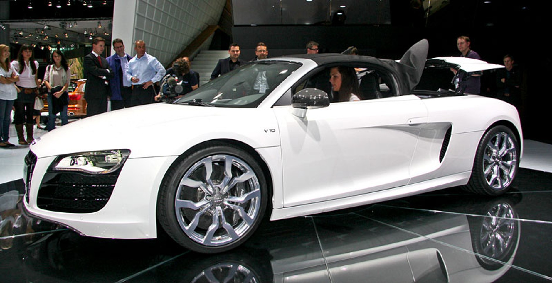 Audi R8 Spyder: V10 quattro inaczej