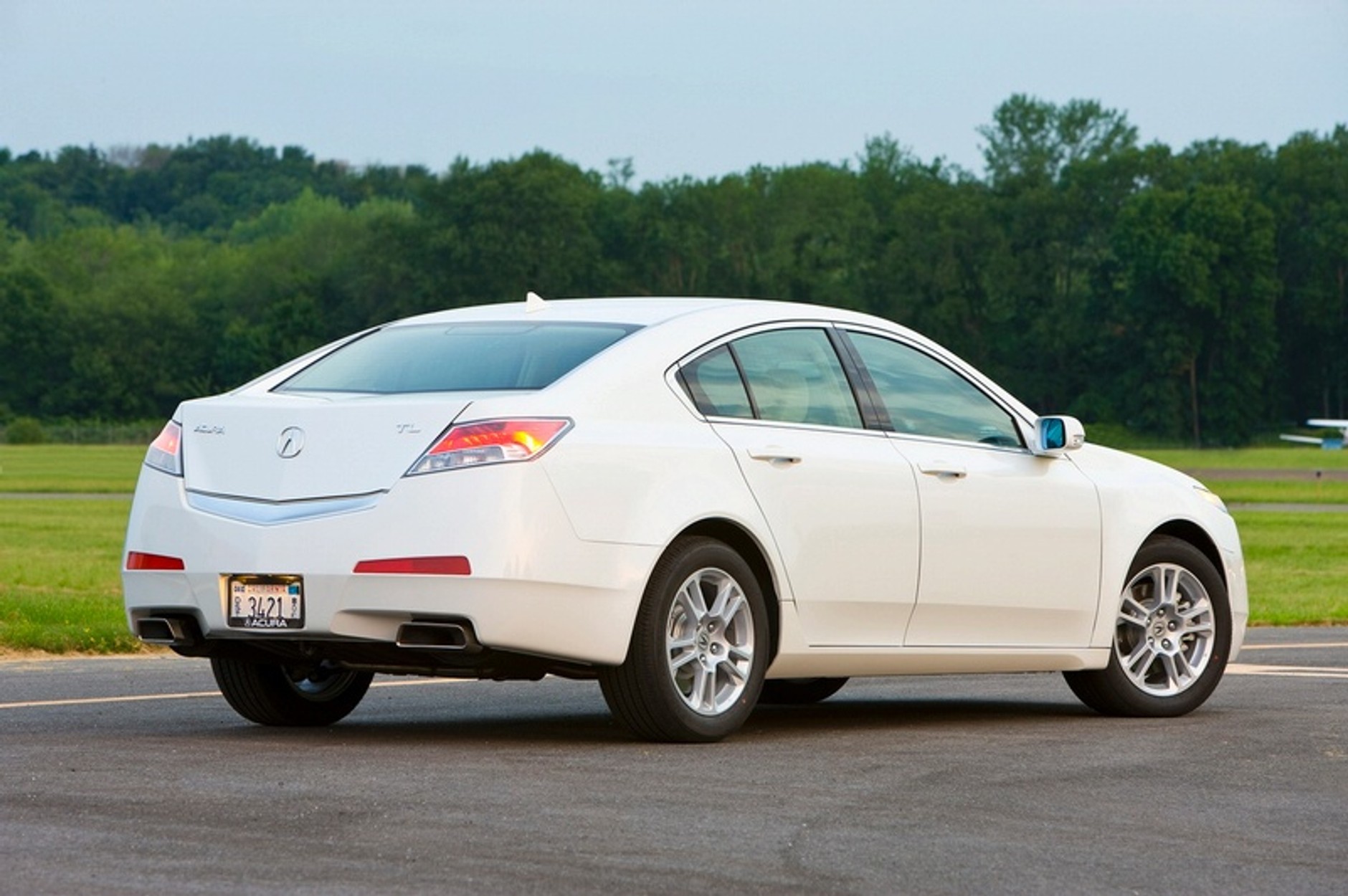 Acura TL: nowa generacja oficjalnie