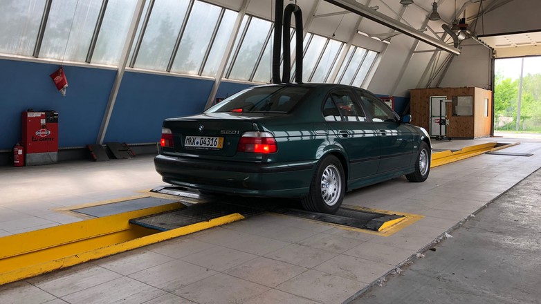 Badanie techniczne auta sprowadzonego