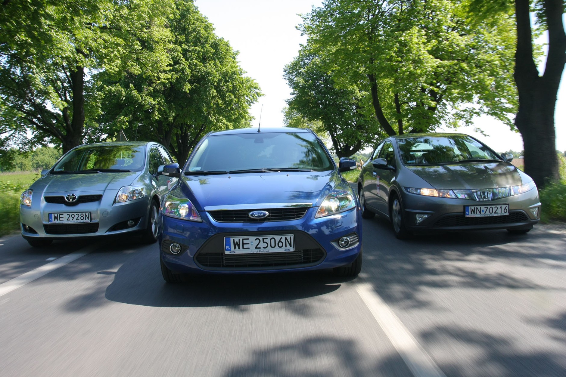 Ford Focus, Honda Civic czy Toyota Auris - który 10-letni kompakt będzie lepszym wyborem?