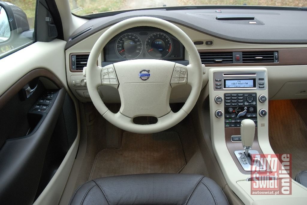 Volvo XC70