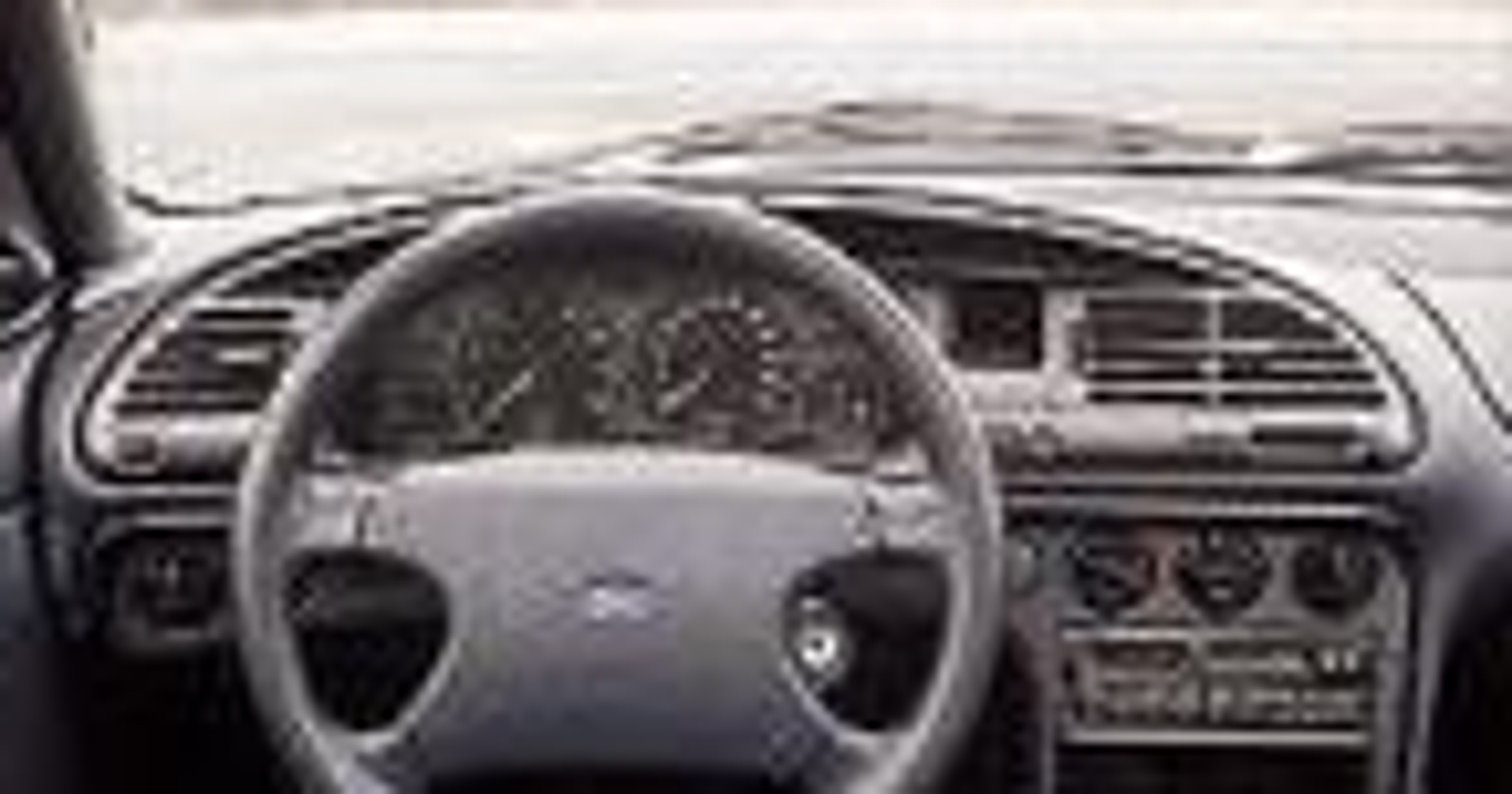Ford Mondeo 1.6 CLX - Światowiec