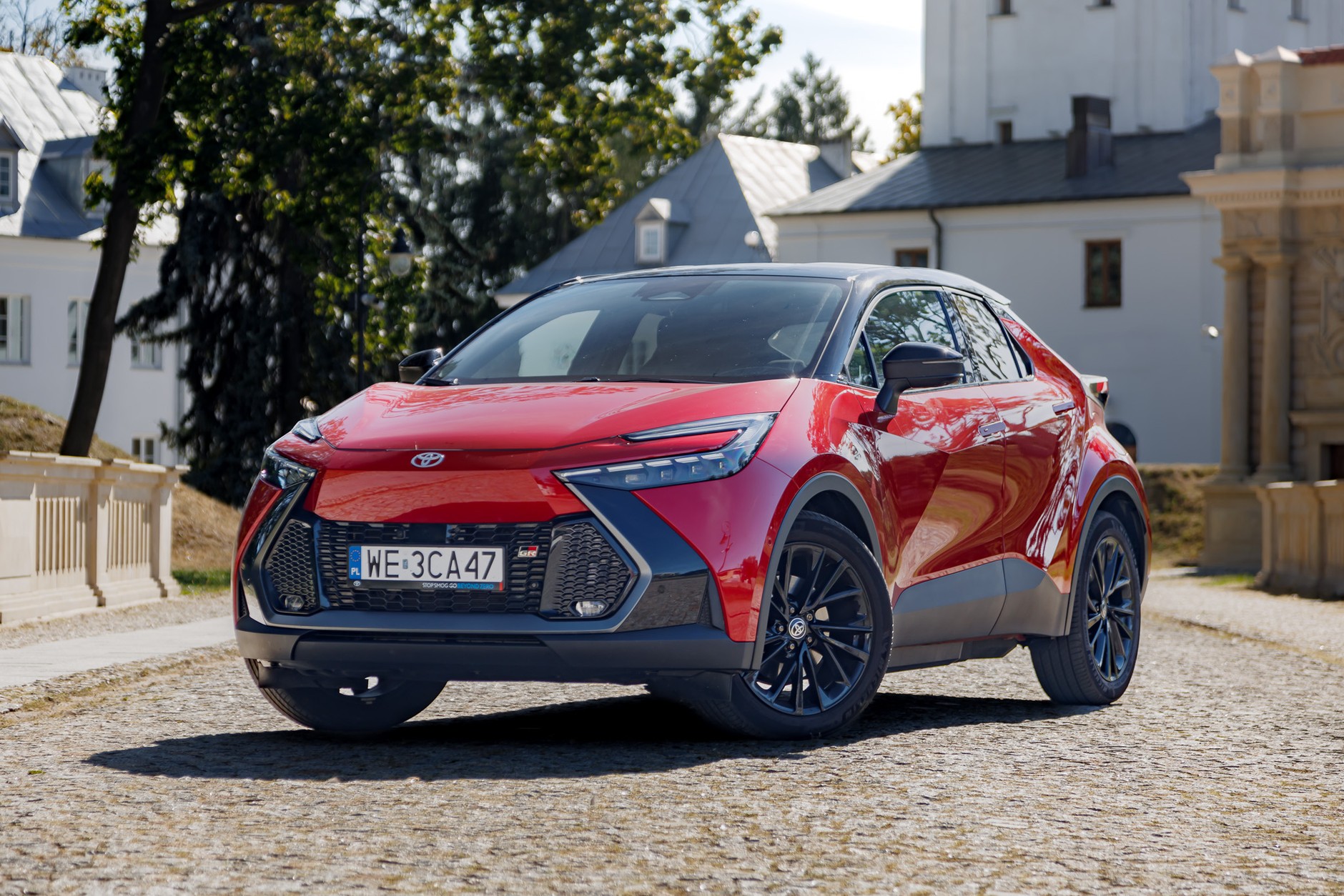 1. miejsce: Toyota C-HR - 1048 egz.