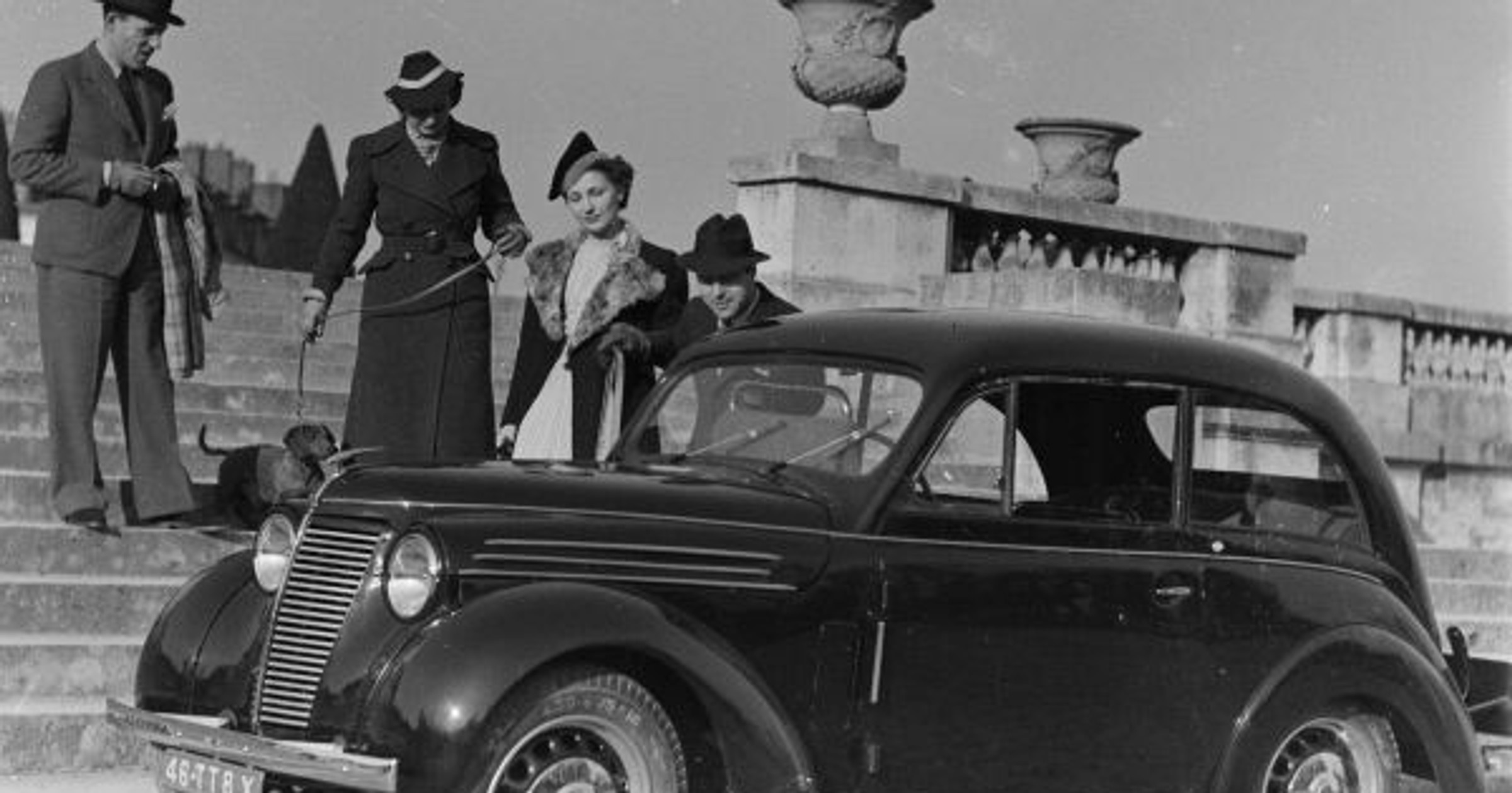 Renault Juvaquatre 1938 r.