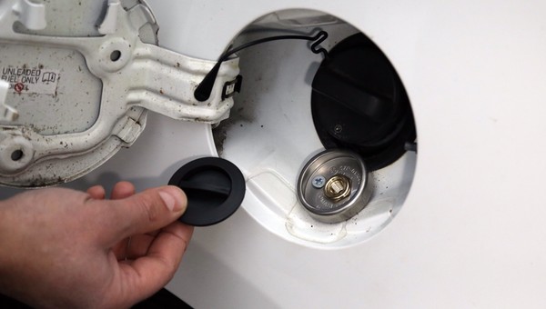 Toyota Auris Kombi 1.8 Hybrid LPG 2014 2. generacja