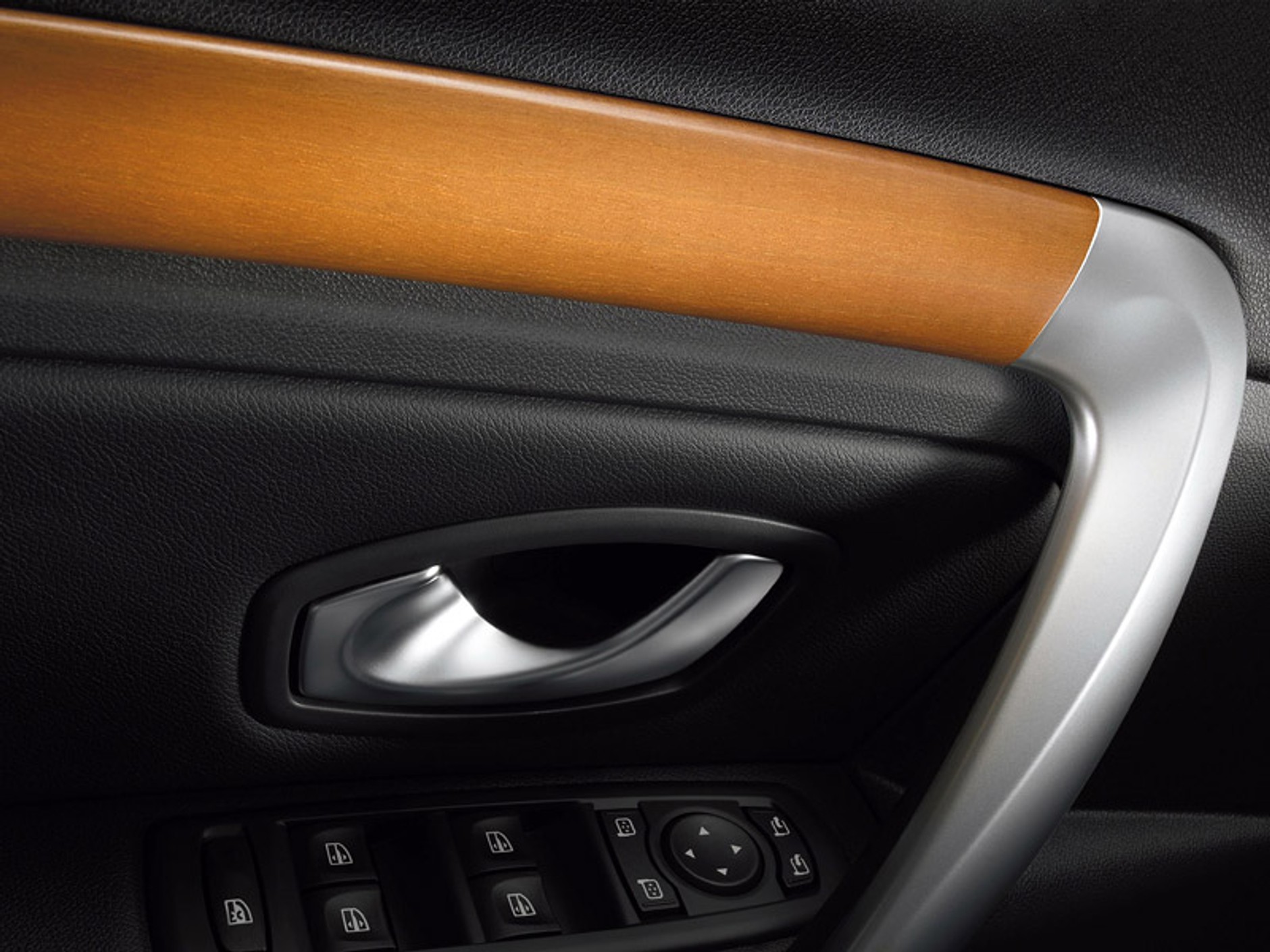 Zdjęcia szpiegowskie: nowy Renault Laguna na krótko przed premierą (+ wideo)