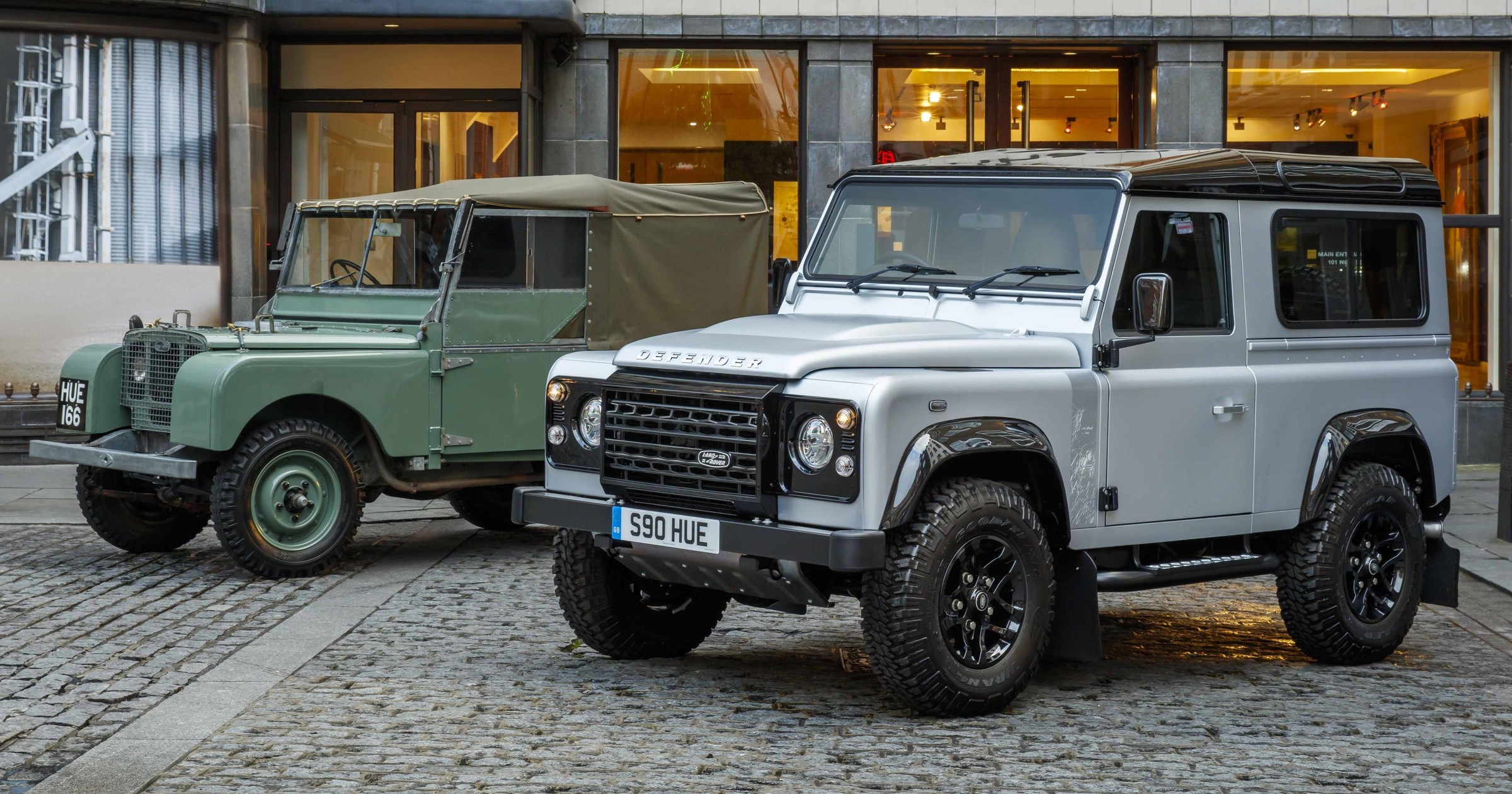 Land Rover Defender