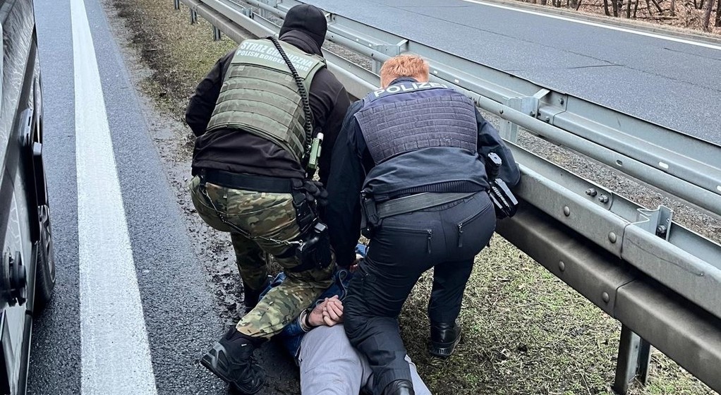 Ujawnienie skradzionego kampera na A2