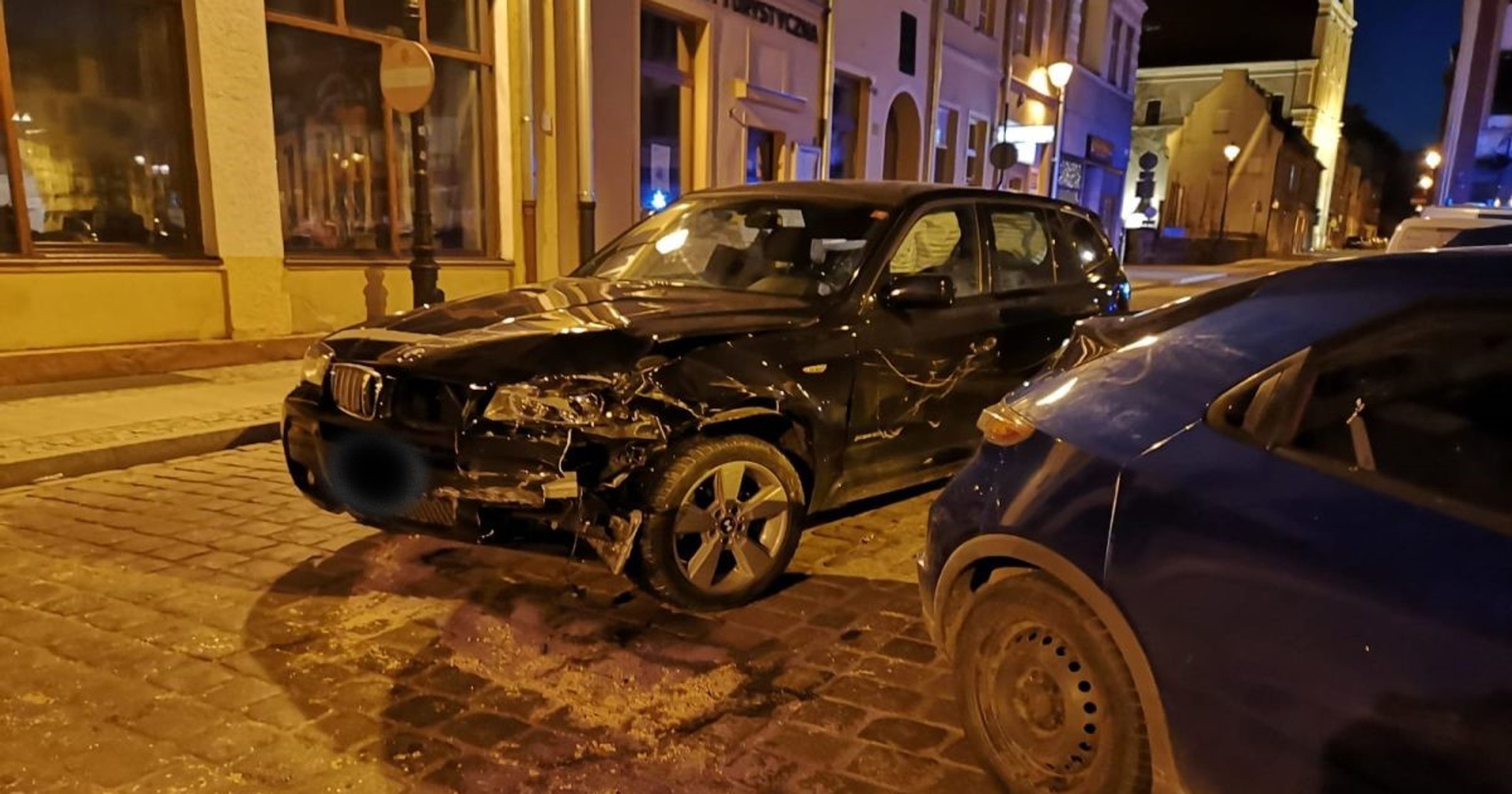 Efekty nocnej jazdy kobiety w BMW w Grudziądzu