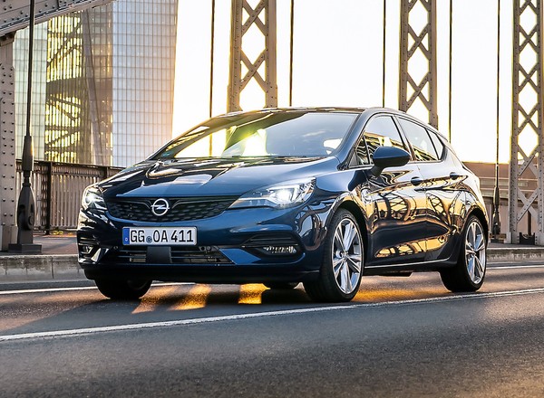 Opel Astra – mistrz oszczędności i dynamiki