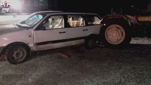 Chcieli odpalić traktor "na zaciąg". Nagle sytuacja wymknęła się spod kontroli