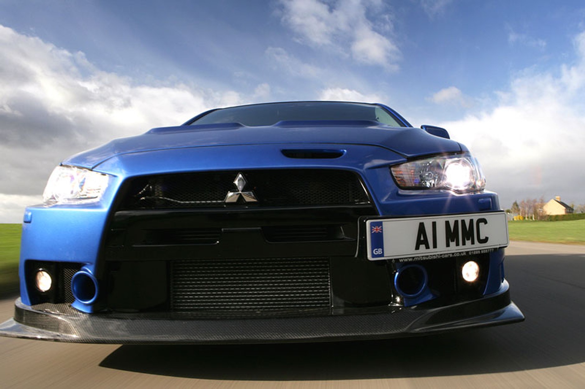 Mitsubishi Lancer Evo X FQ-400: fotogaleria