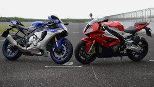 BMW S 1000RR vs Yamaha YZF-R1: Starcie tytanów