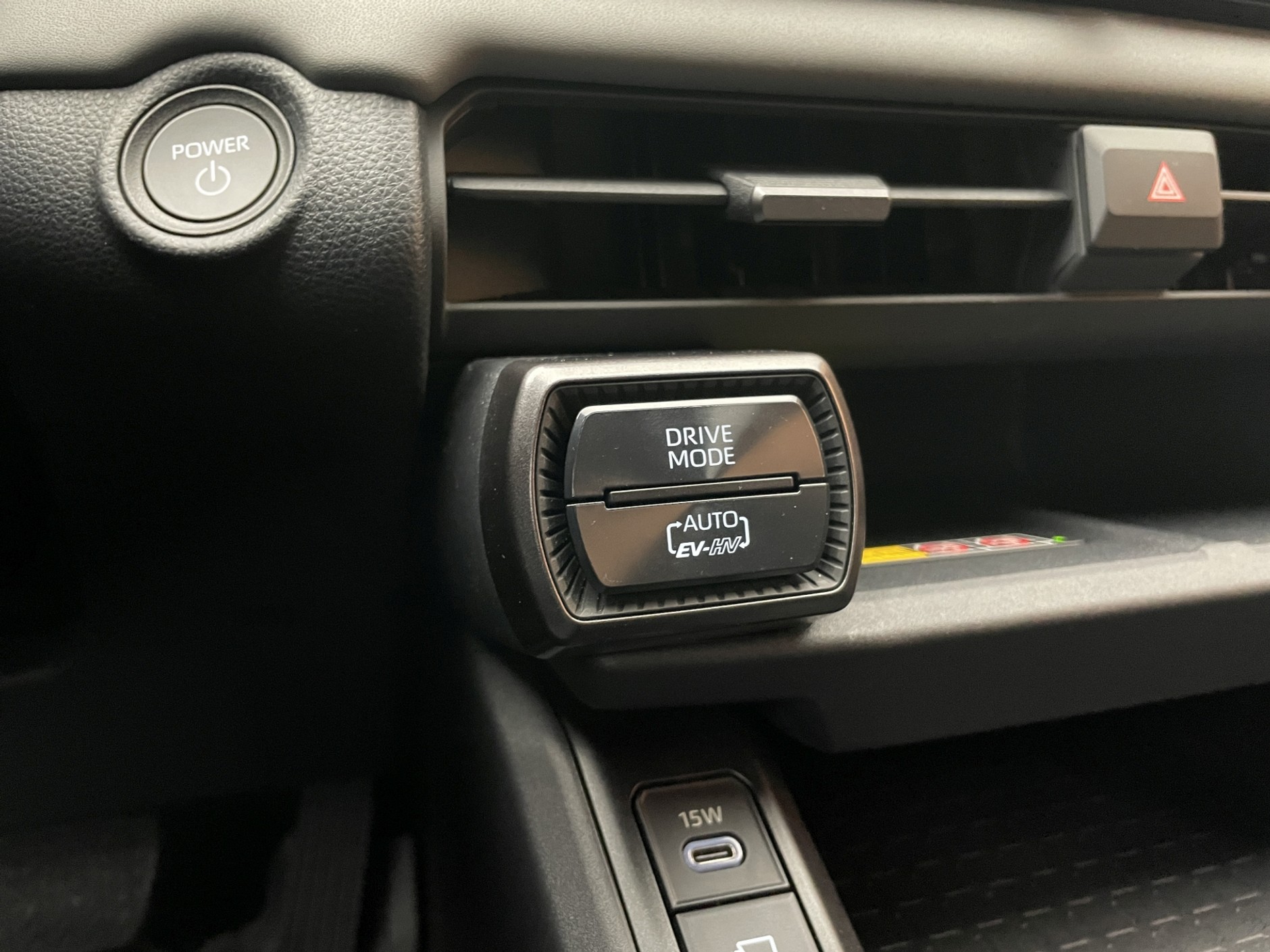 Nowa Toyota RAV4 (2025)