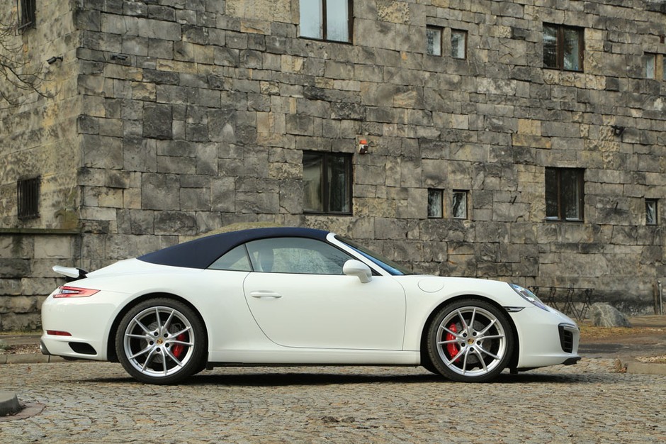 Porsche 911 Carrera S Cabrio