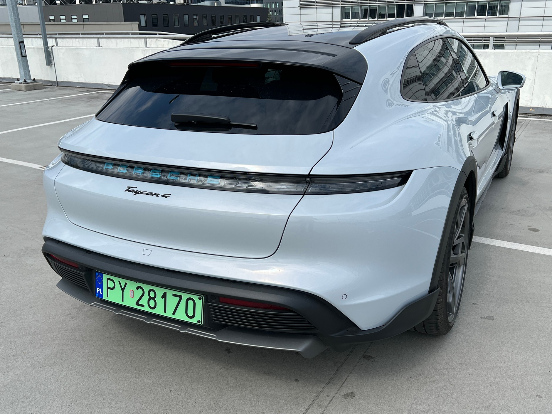 Porsche Taycan 4 Cross Turismo 2023