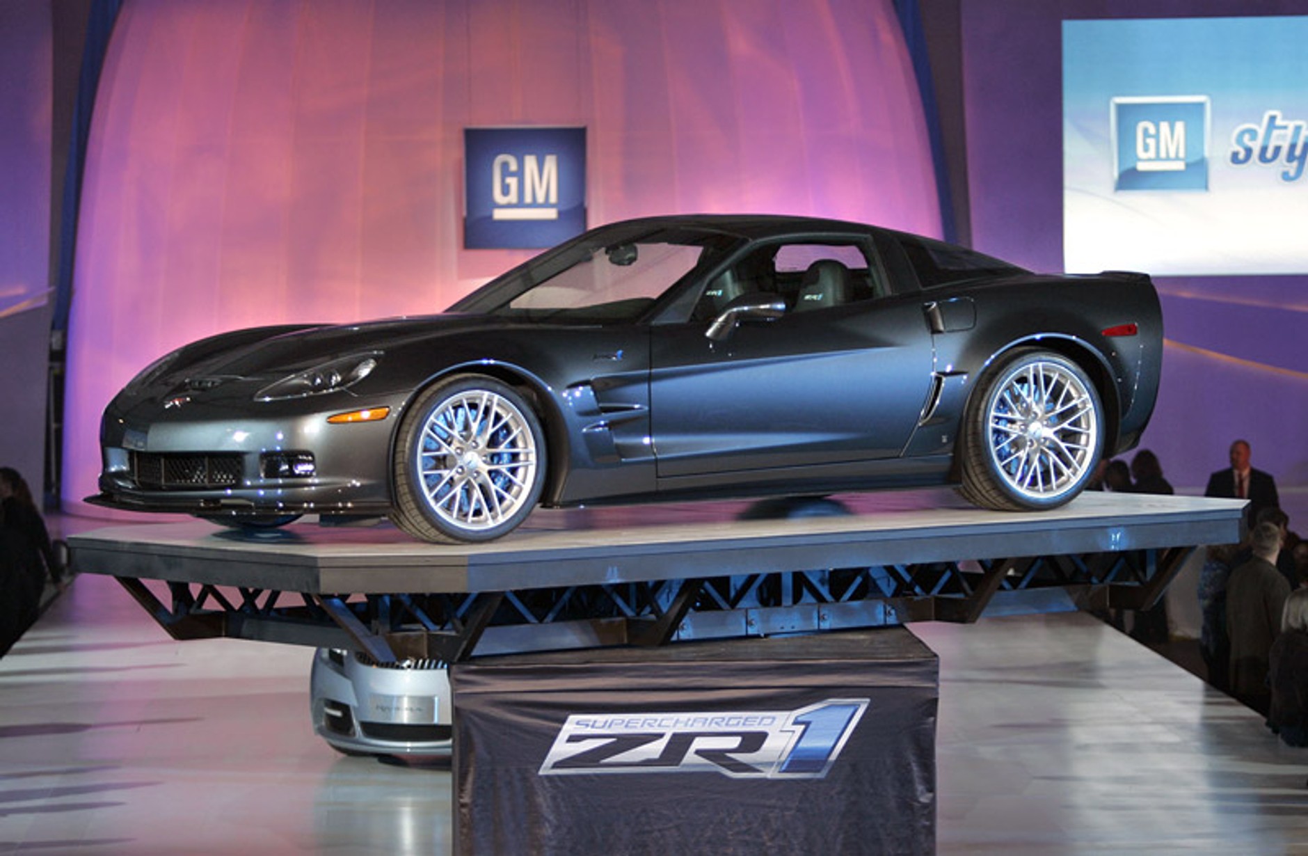 Detroit 2008: supershow w amerykańskim Motor City (fotogaleria)