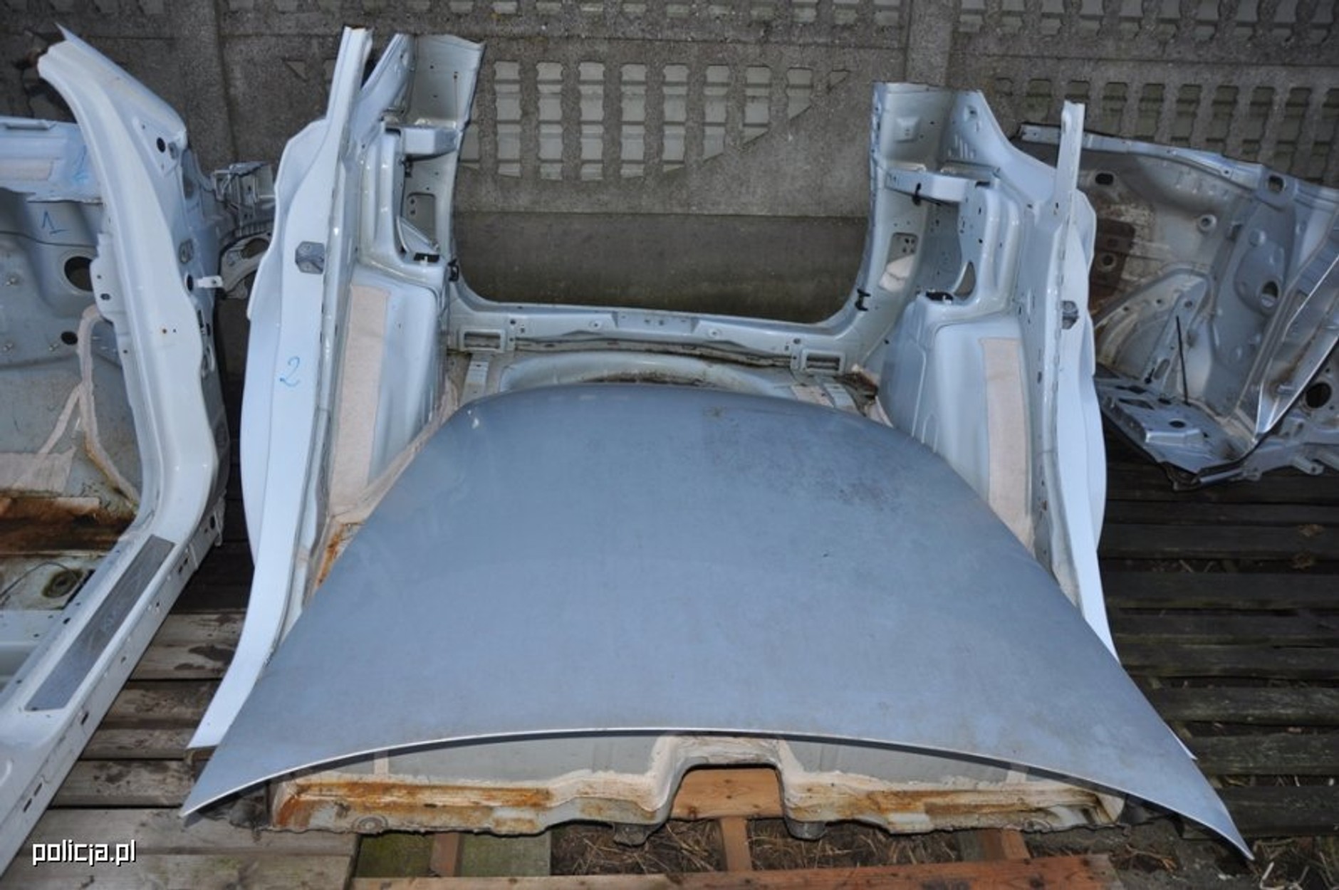 Kolejna dziupla w rękach policji – auta pochodziły z Niemiec