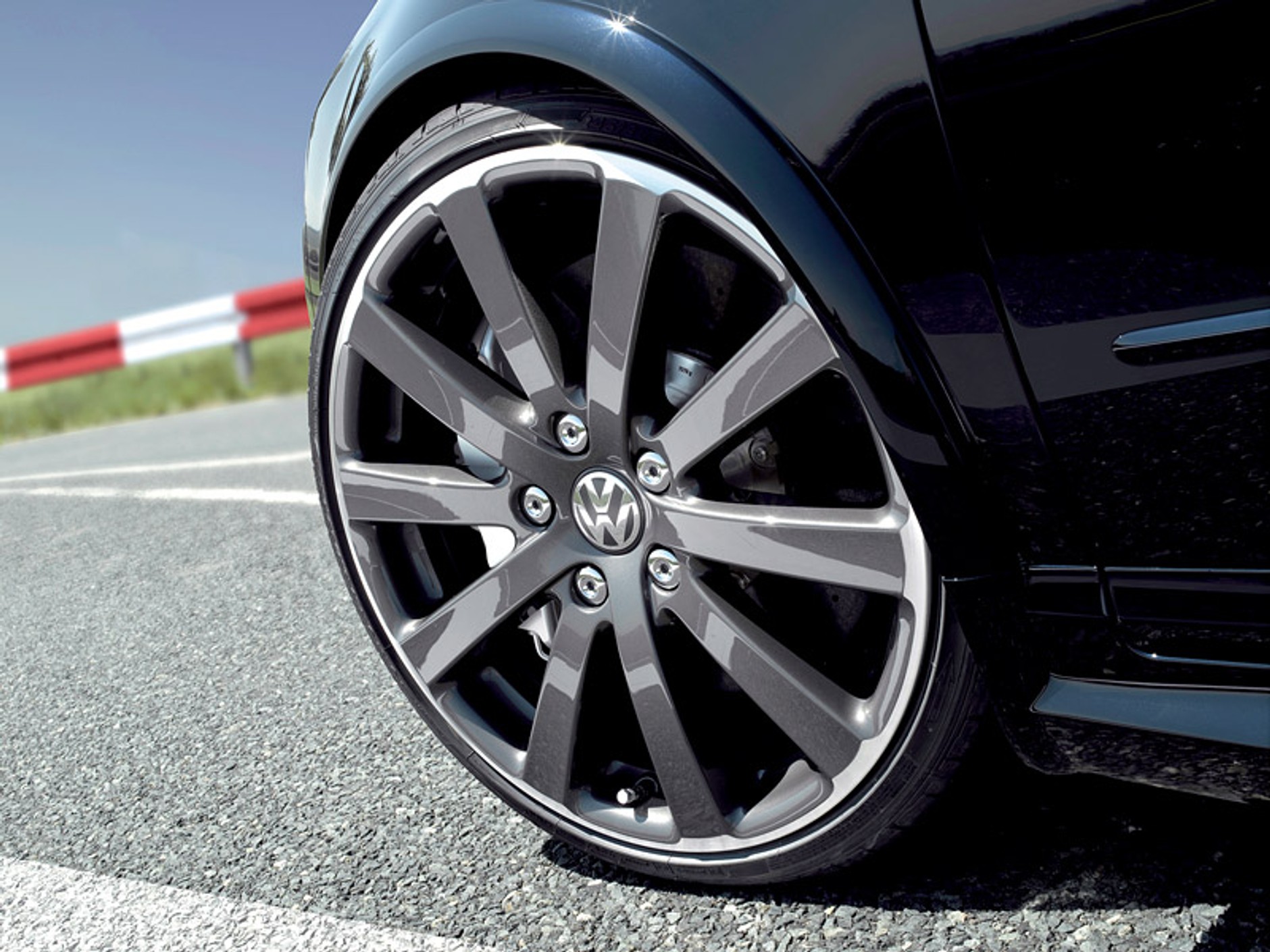 Volkswagen Passat R36 Variant styling concept: trochę szybszy kombiak