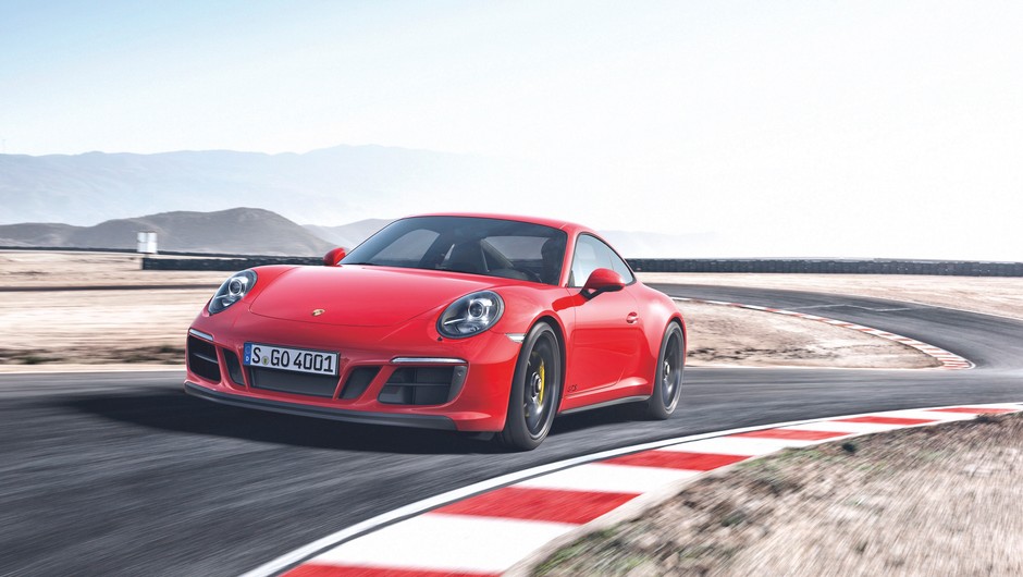 Porsche 911 GTS