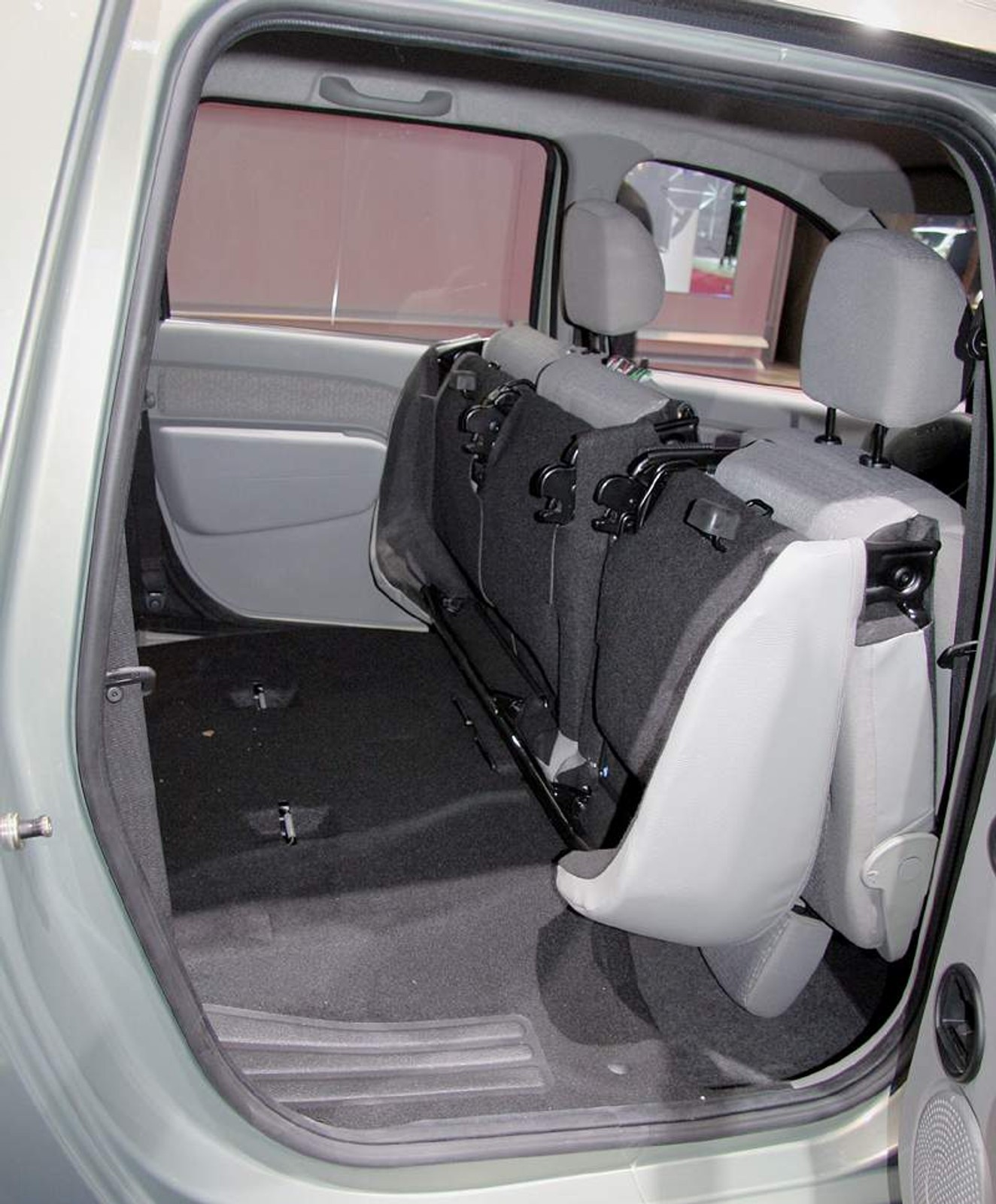 Dacia Logan kombi: pierwsze wrażenia z Paryża