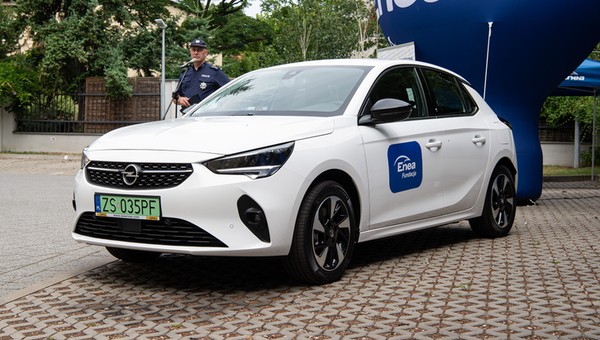 Nowe nieoznakowane radiowozy policji. Nikt nie usłyszy, jak się zbliżają