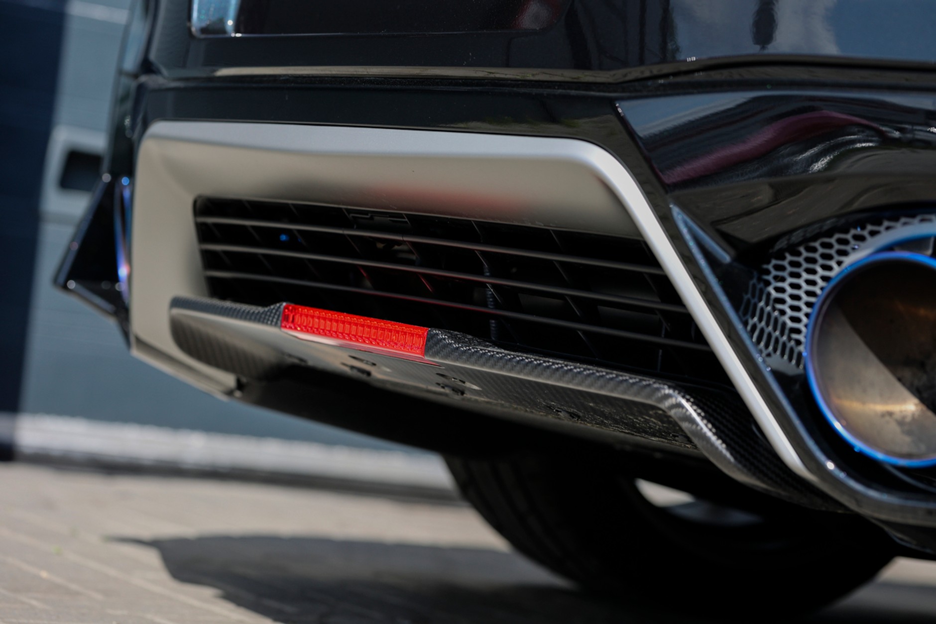 Jedyny w Europie pożegnalny Nissan GT-R R35 Prestige T-Spec trafił do Polski