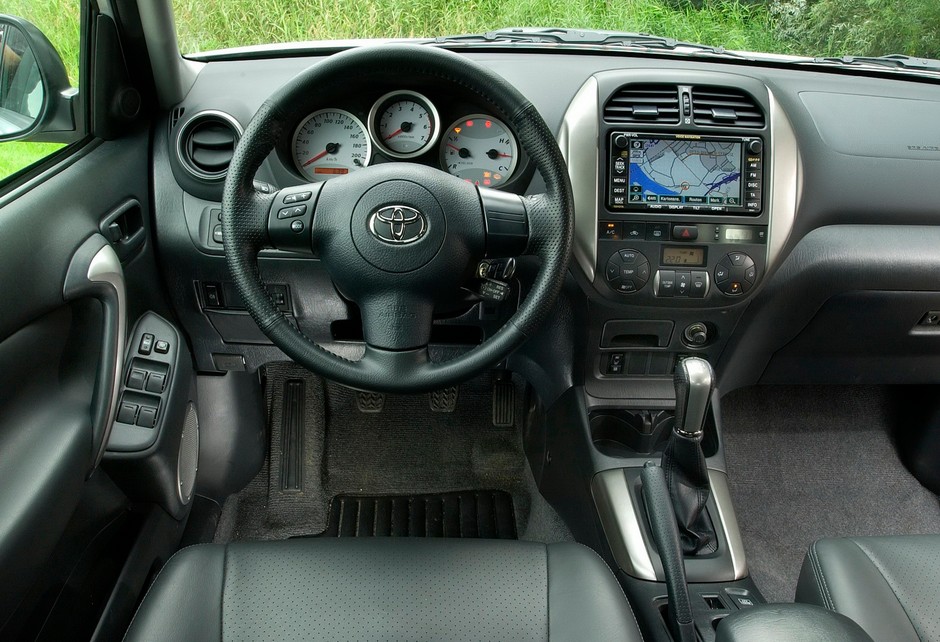 Toyota RAV4 II (2000-06) - od 15 000 zł