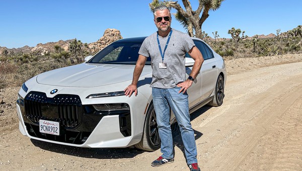 Jeździłem najnowszą elektryczną limuzyną BMW i przyznam, że potrafi zachwycić