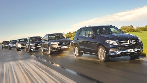 Wielkiego, luksusowego SUV-a z przebiegiem do 200 tys. km kupić łatwo. Tylko czy warto?