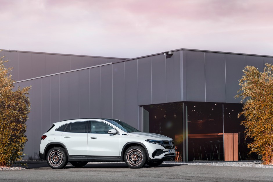 Mercedes EQA