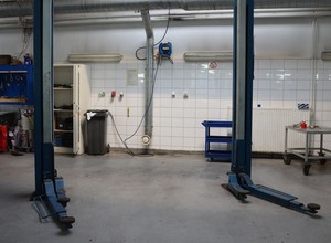 Warsztat zawyżył koszty lub użył złych części? Prawnicy wyjaśniają, jak uniknąć kłopotów