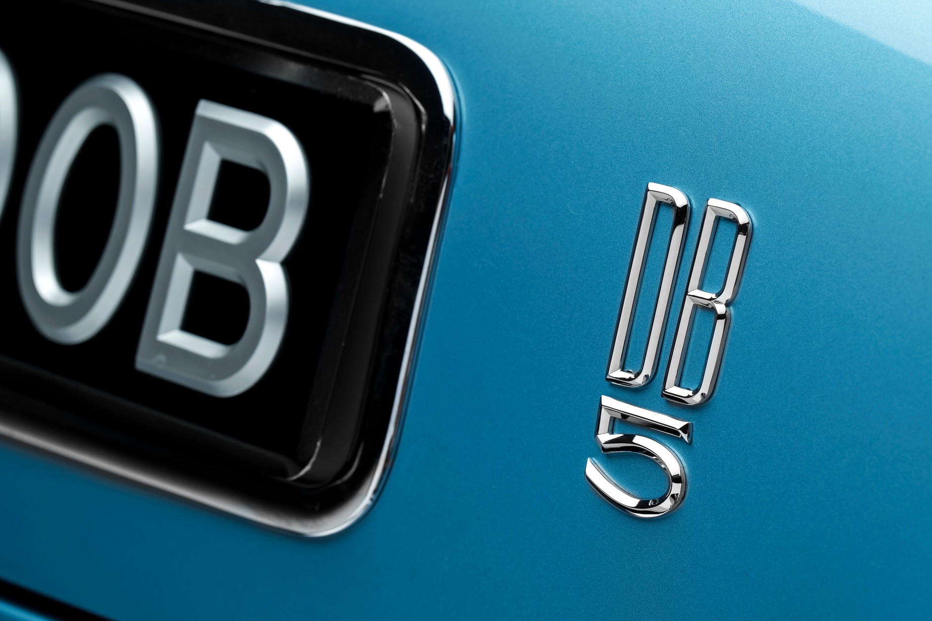 Aston Martin DB5 skończył 60 lat