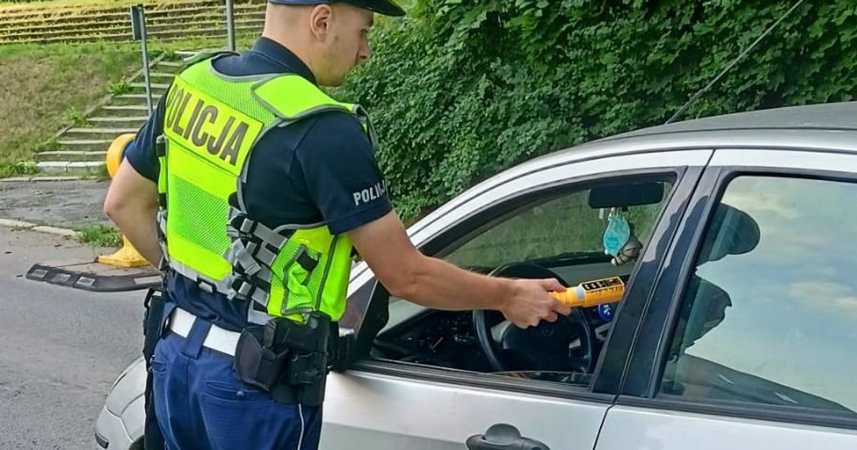 Policjanci skontrolowali blisko 15 tys. kierujących