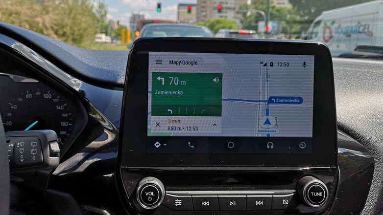 Google Maps w Android Auto