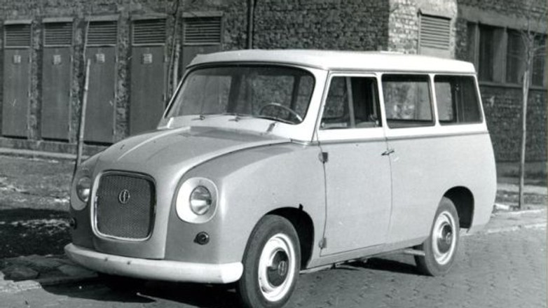 Syrena w wersji mikrobus