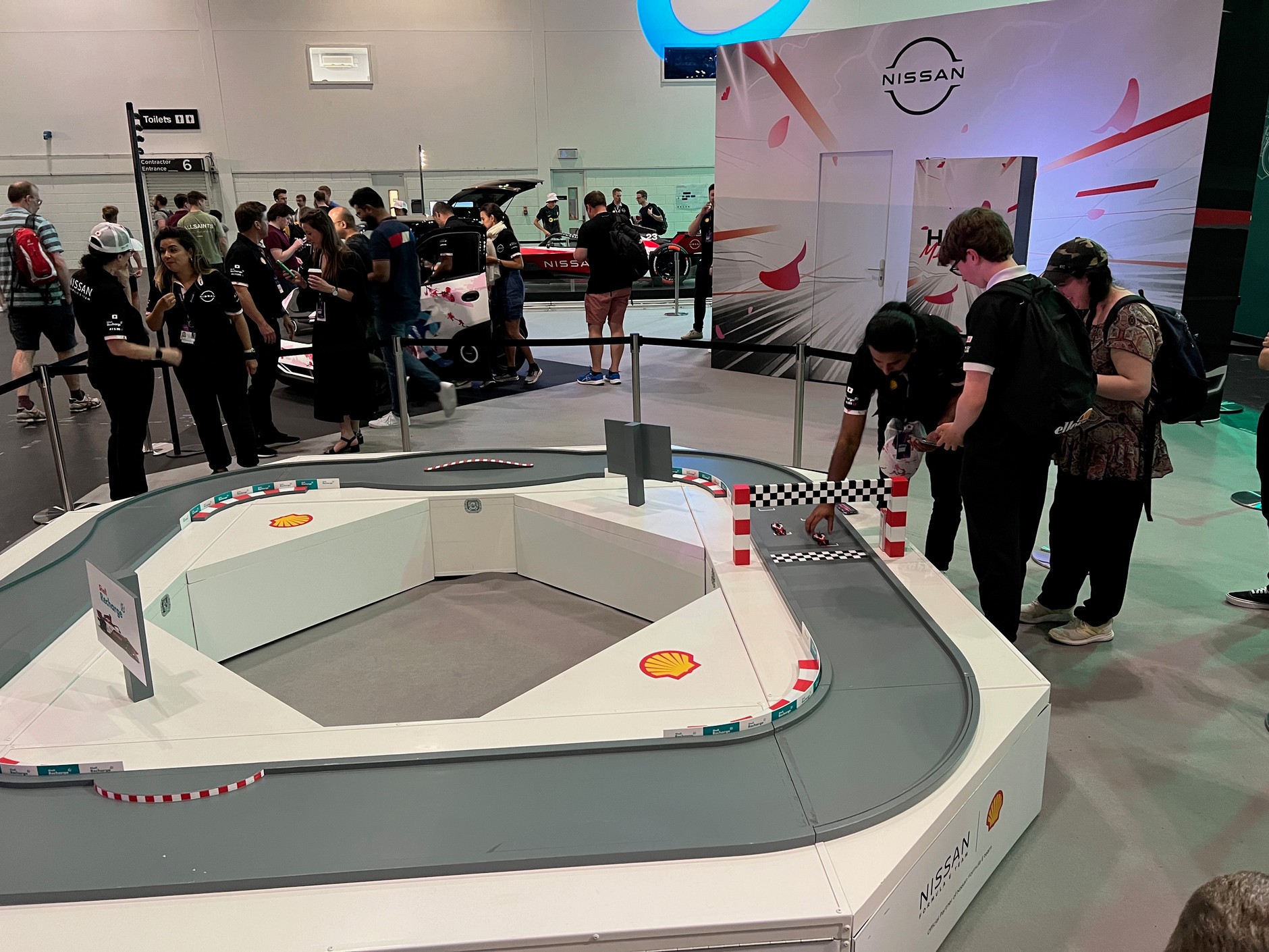 Wyścigi Formuły E na torze ExCel w Londynie