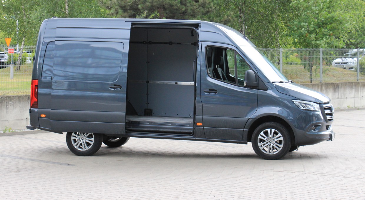 Mercedes Sprinter do naprawy. Ponad 7,6 tys. aut w Polsce objętych akcją serwisową