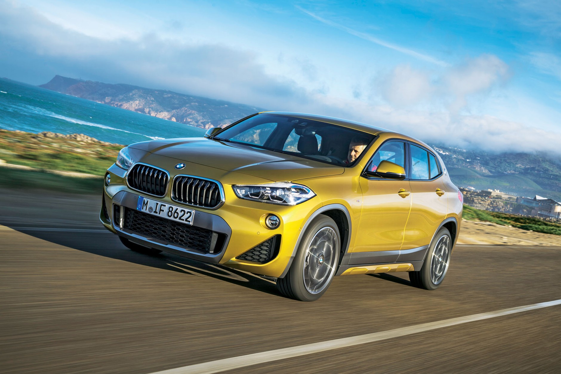 BMW X2 - SUV z genami coupe
