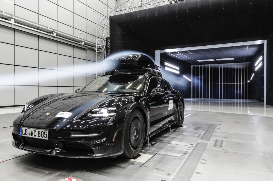 Boks dachowy od Porsche