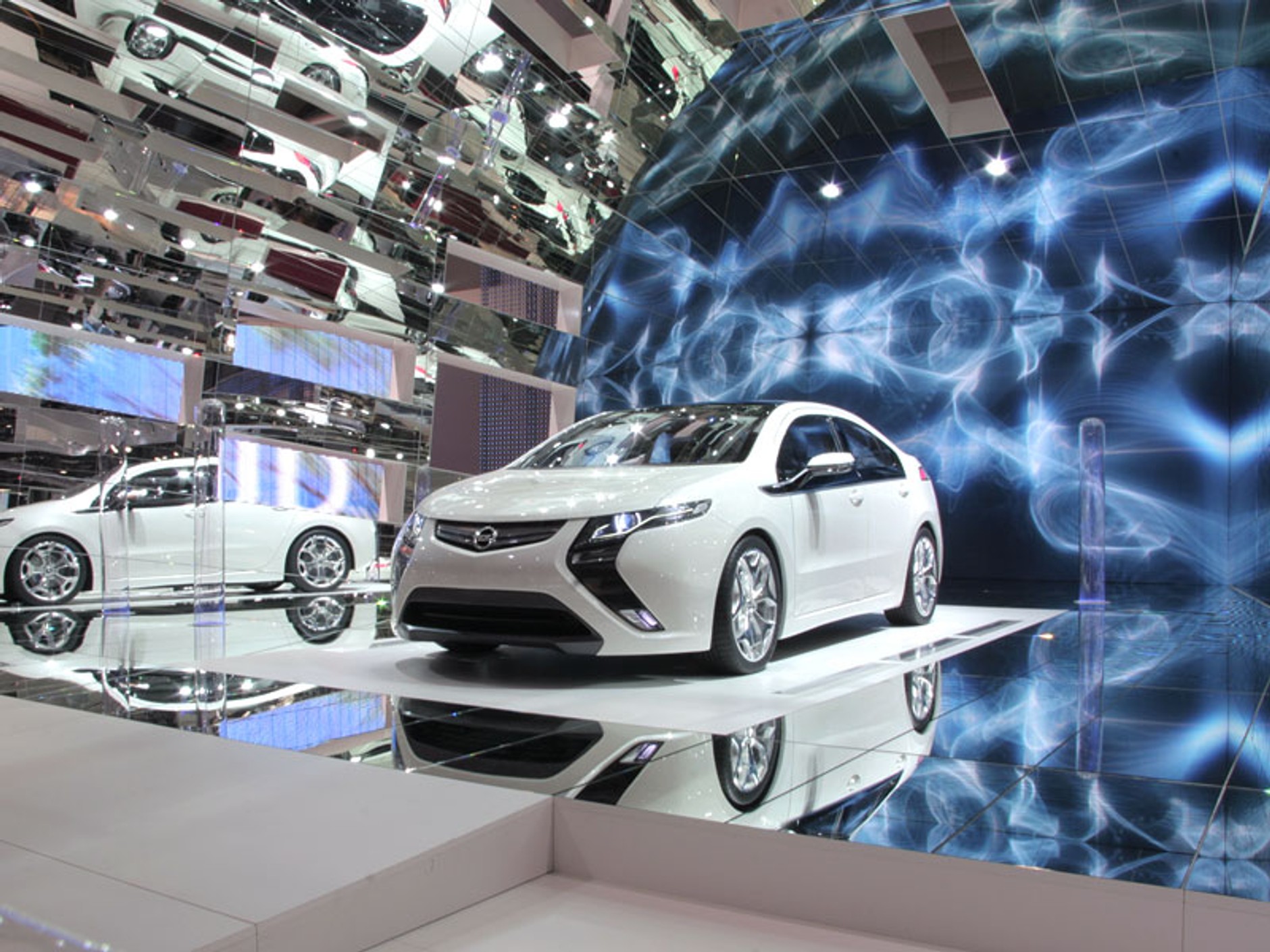 Genewa 2009: fotogaleria (3.) + wideo