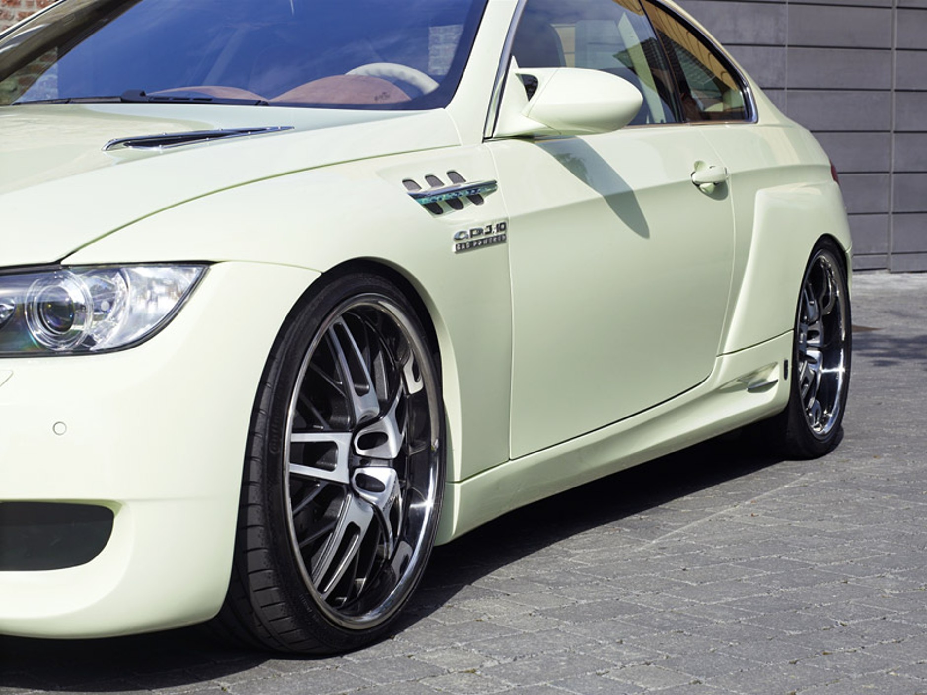 IAA Frankfurt 2007: AC Schnitzer GP3.10 - dziesięciocylindrowe coupé na gaz