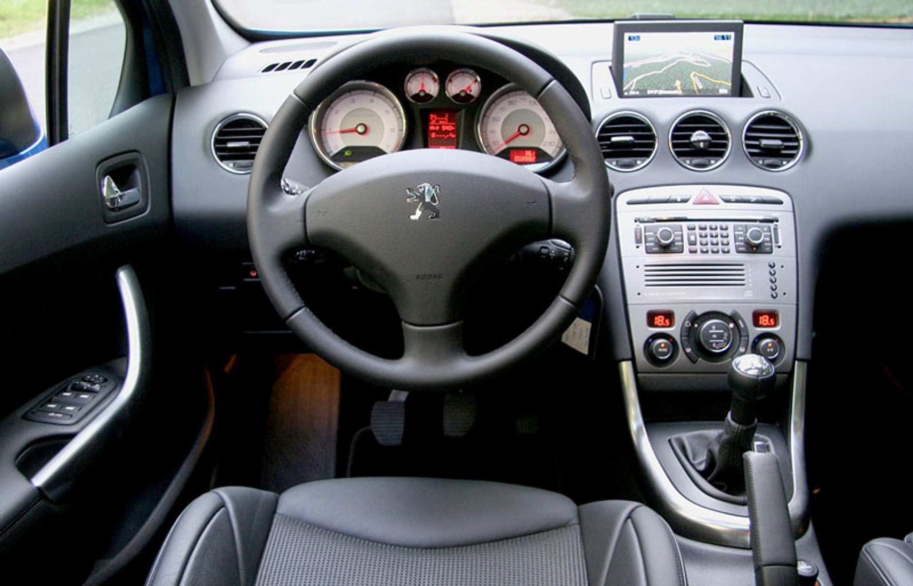 Peugeot 308: od 8 listopada już w polskich salonach