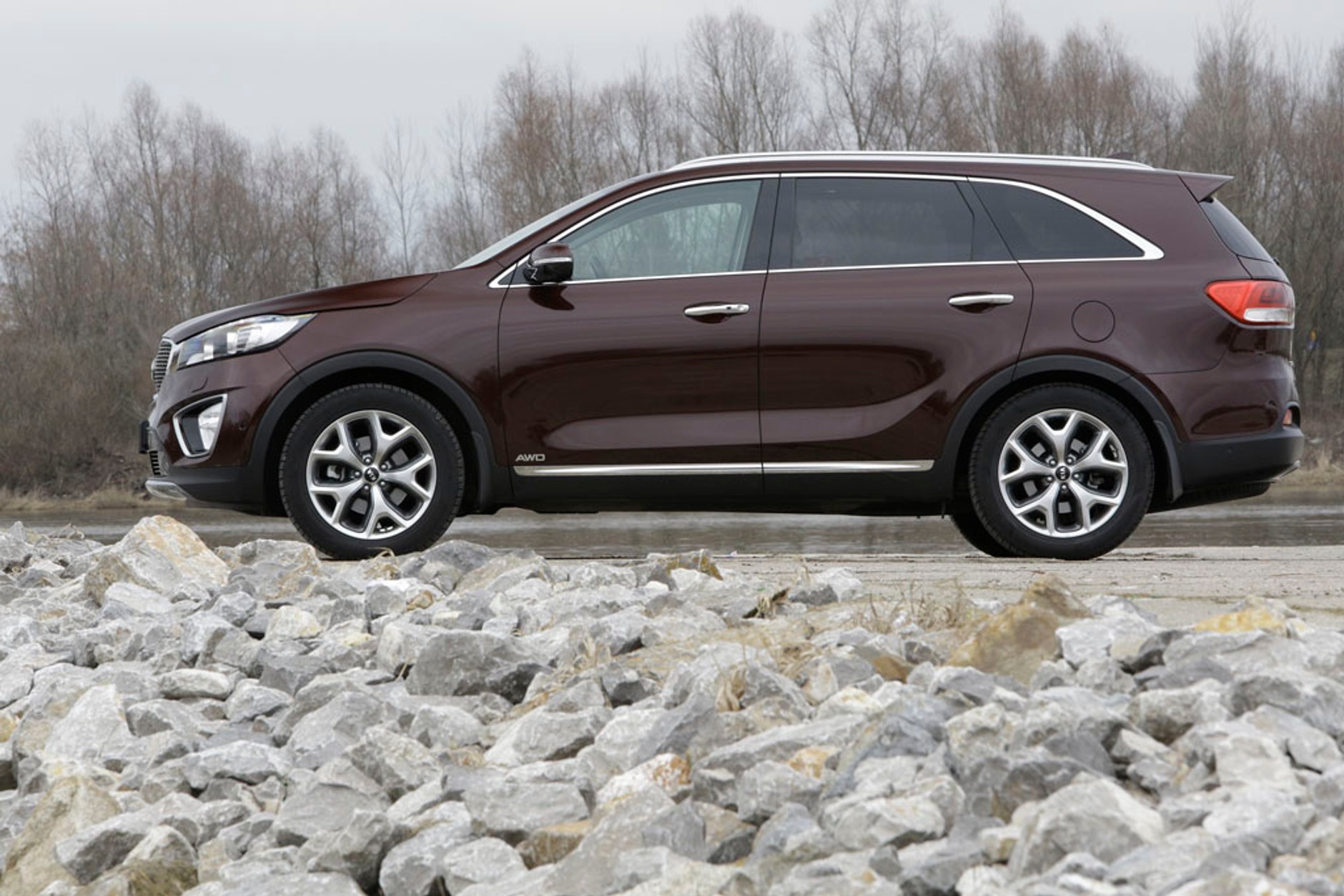 Kia Sorento kontra Ssangyong Rexton - dzieli je epoka