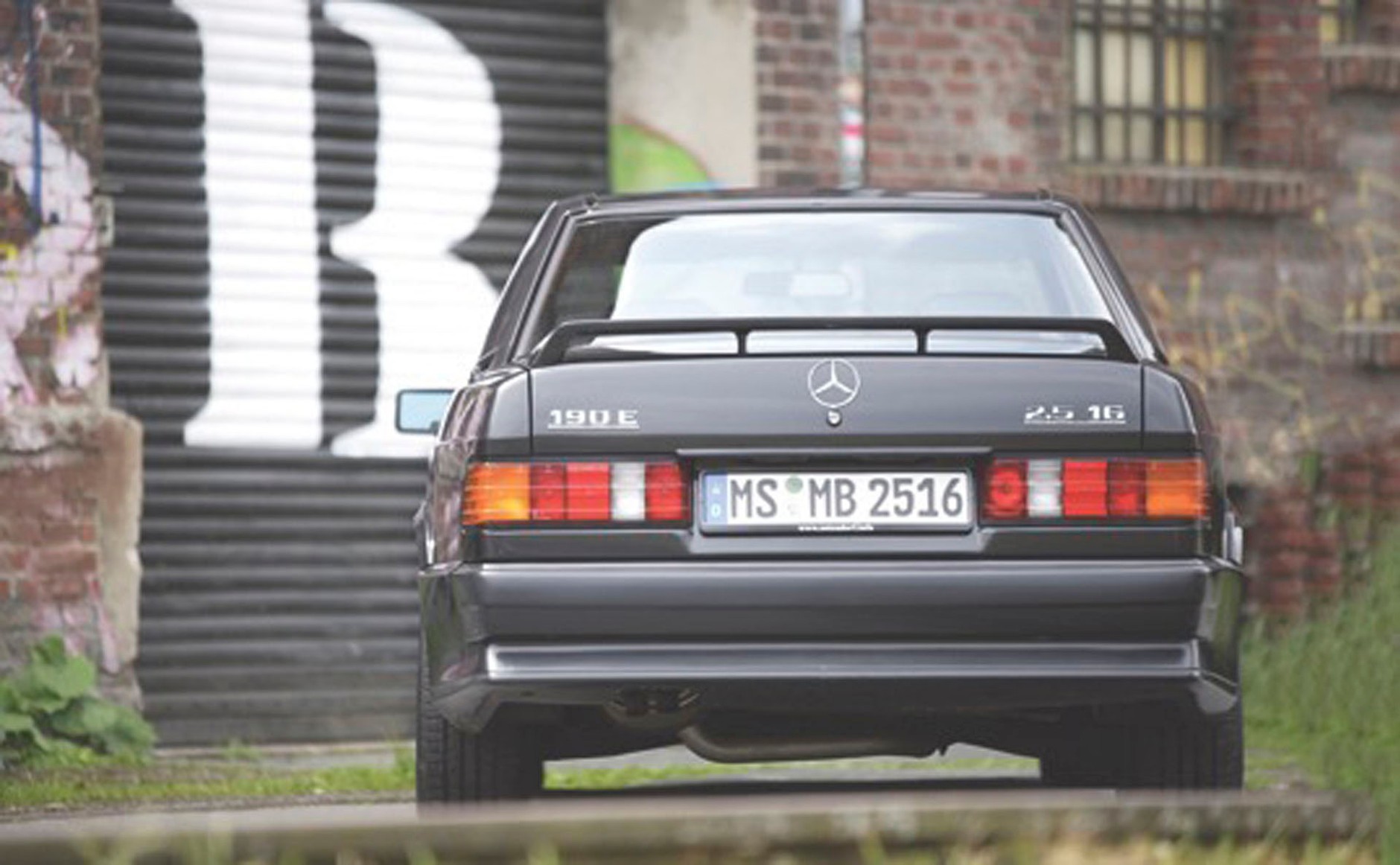 Mercedes 190 E 2.5-16 - Baby-Benz dojrzał dzięki 16V